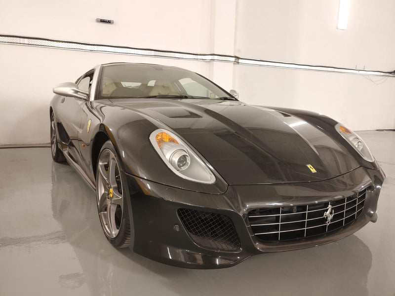 FERARRI 599